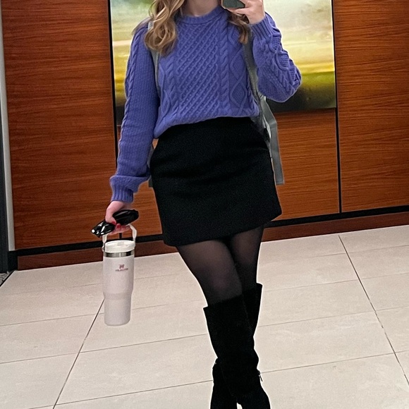 Aritzia Sunday Best Cropped Peggy Sweater - Picture 1 of 3